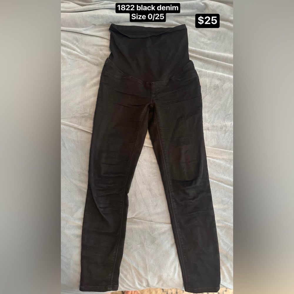 1822 Black denim maternity stretch jeans- so comfy!